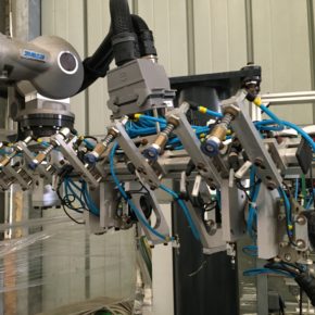 Ligne complète de fabrication de panneaux photovoltaïques REIS ROBOTICS - Mercredi 14 avril Ligne complète de fabrication de panneaux photovoltaïques REIS ROBOTICS - Mercredi 14 avril